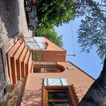 Villa Lesmiens
